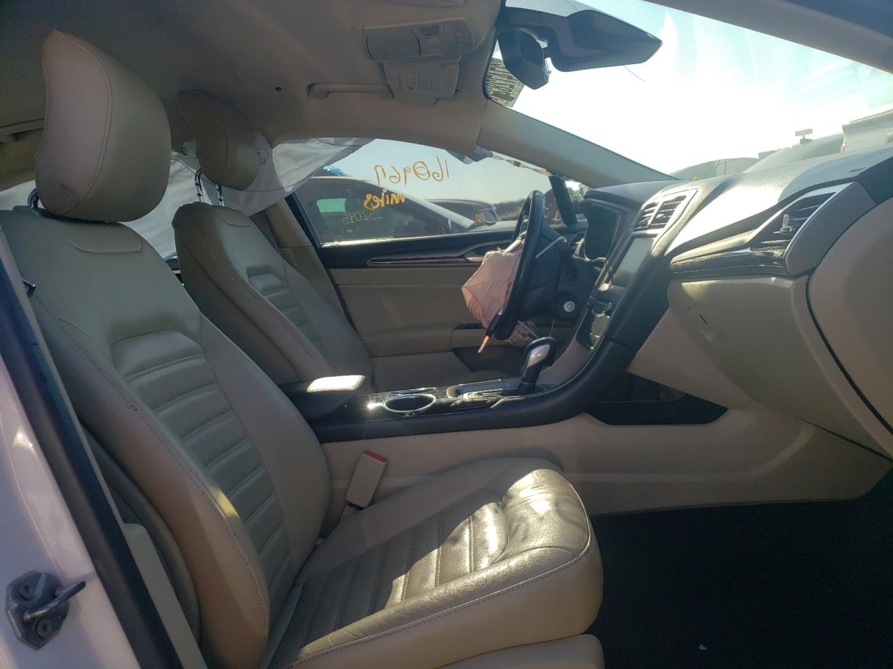Photo 5 from auction – 2013 FORD FUSION SE with VIN 3FA6P0LU9DR258940