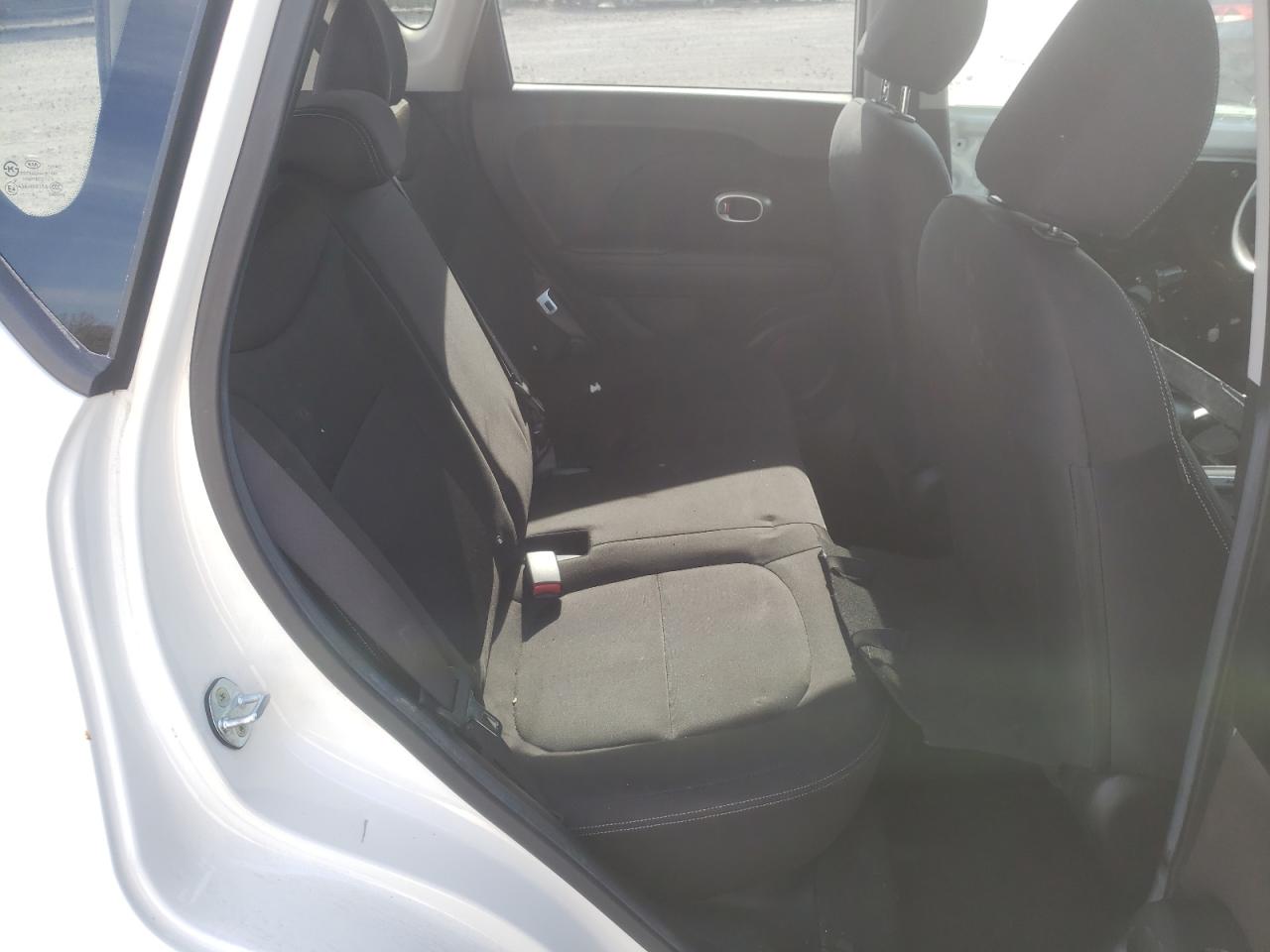 Photo 6 from auction – 2016 KIA SOUL with VIN KNDJN2A22G7244462