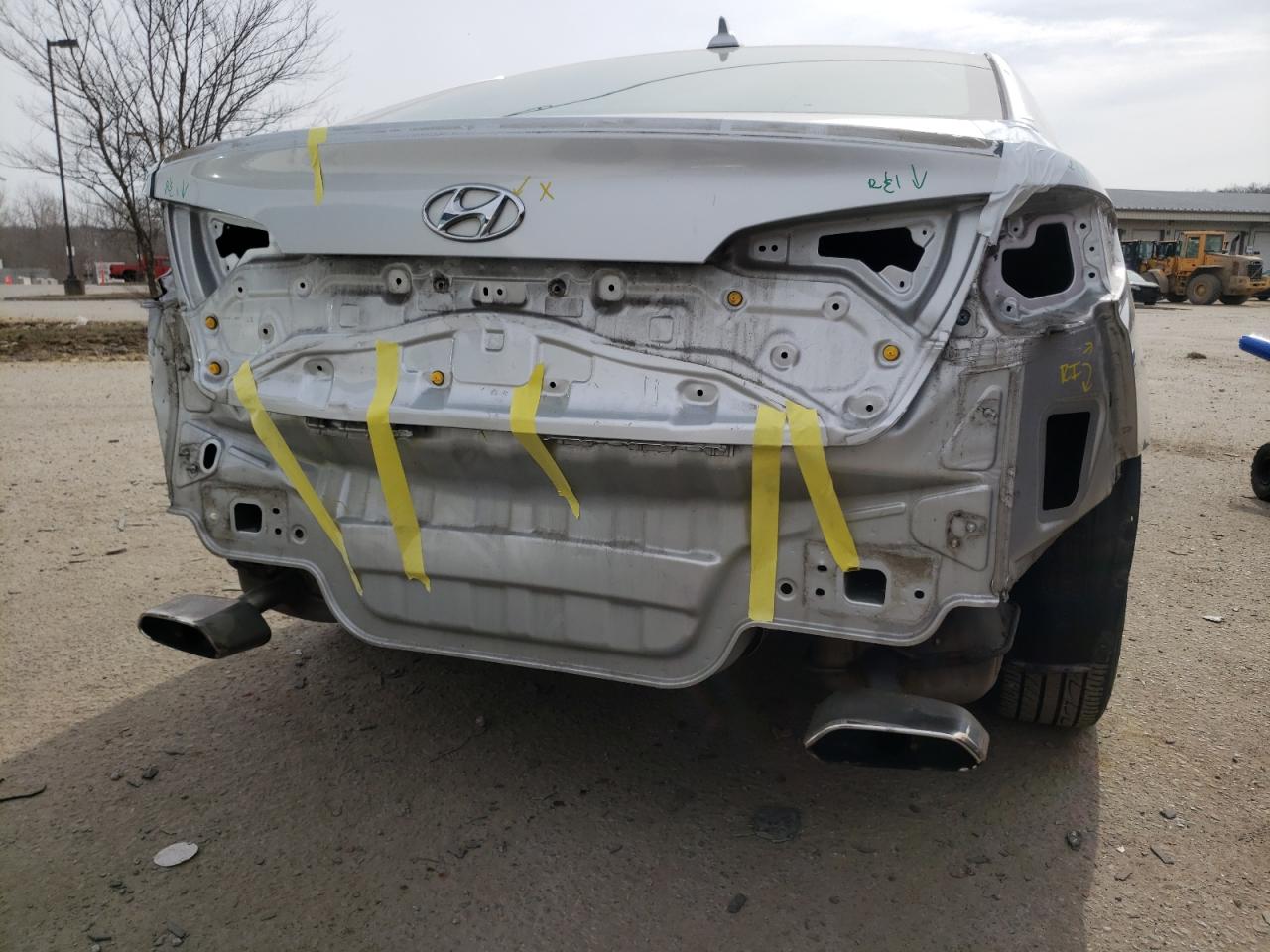 Photo 9 from auction – 2015 HYUNDAI SONATA SPO with VIN 5NPE34AF3FH053455