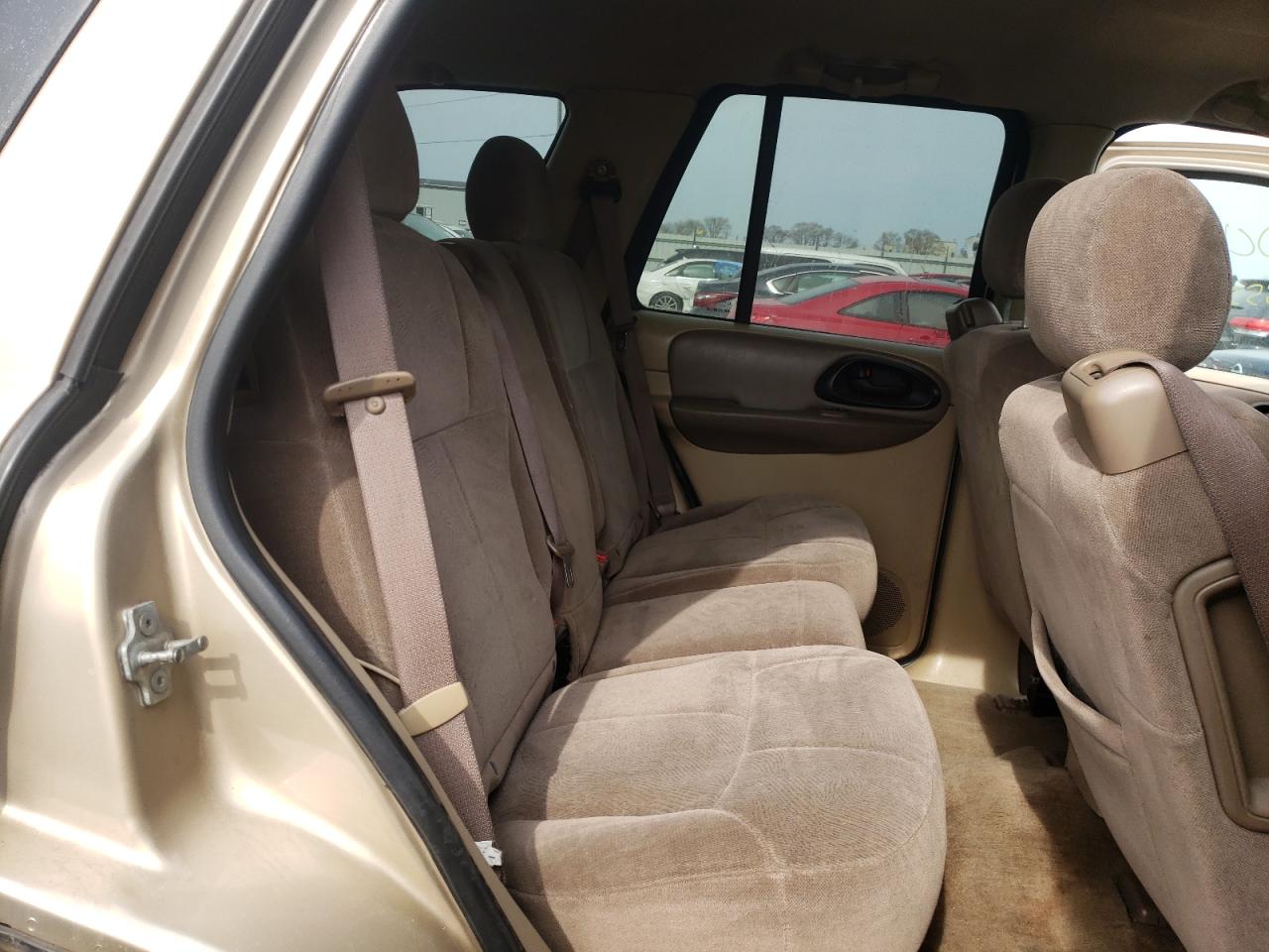 Photo 6 from auction – 2004 CHEVROLET TRAILBLAZE with VIN 1GNDT13S942243688