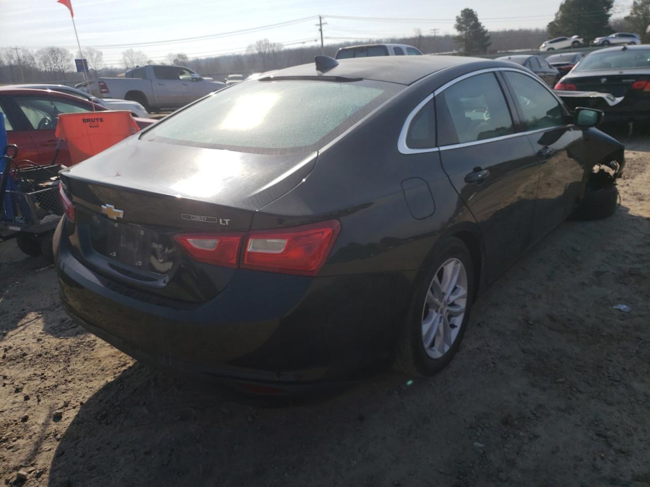 Photo 4 from auction – 2017 CHEVROLET MALIBU LT with VIN 1G1ZE5ST5HF186505