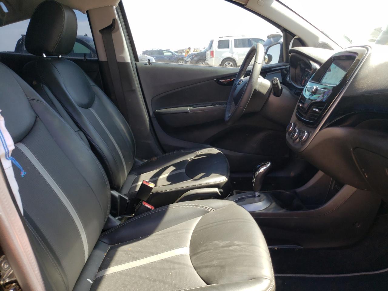 Photo 5 from auction – 2019 CHEVROLET SPARK 2LT with VIN KL8CF6SA7KC702587