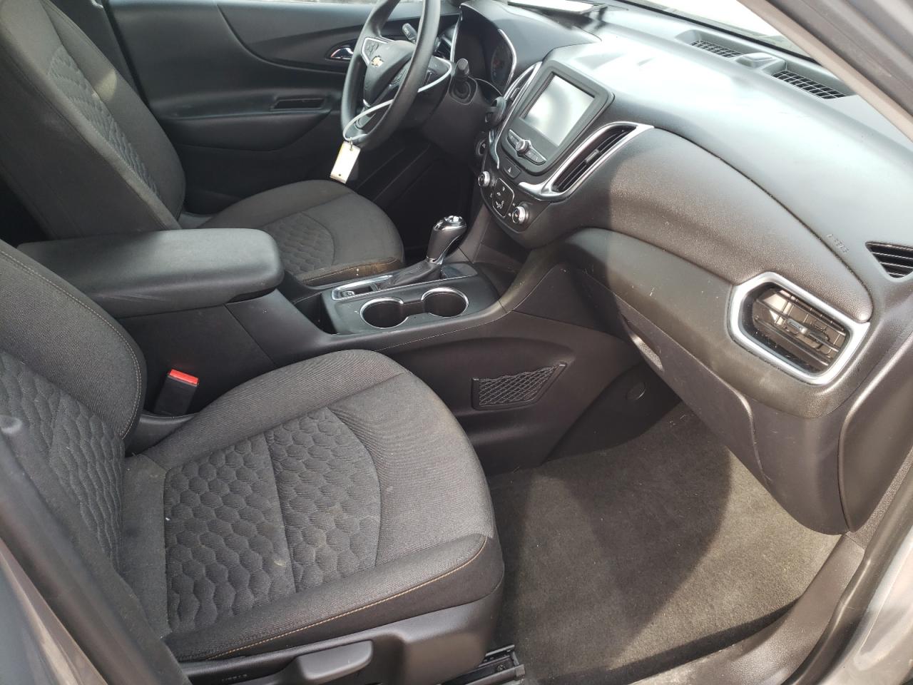 Photo 5 from auction – 2018 CHEVROLET EQUINOX LT with VIN 3GNAXJEV5JS608303