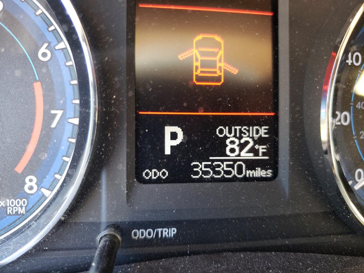 Photo 8 from auction – 2017 TOYOTA COROLLA L with VIN 5YFBURHE9HP697395