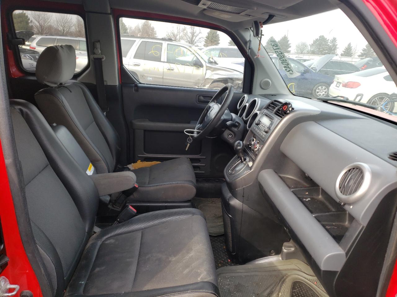 Photo 5 from auction – 2005 HONDA ELEMENT EX with VIN 5J6YH28655L006649