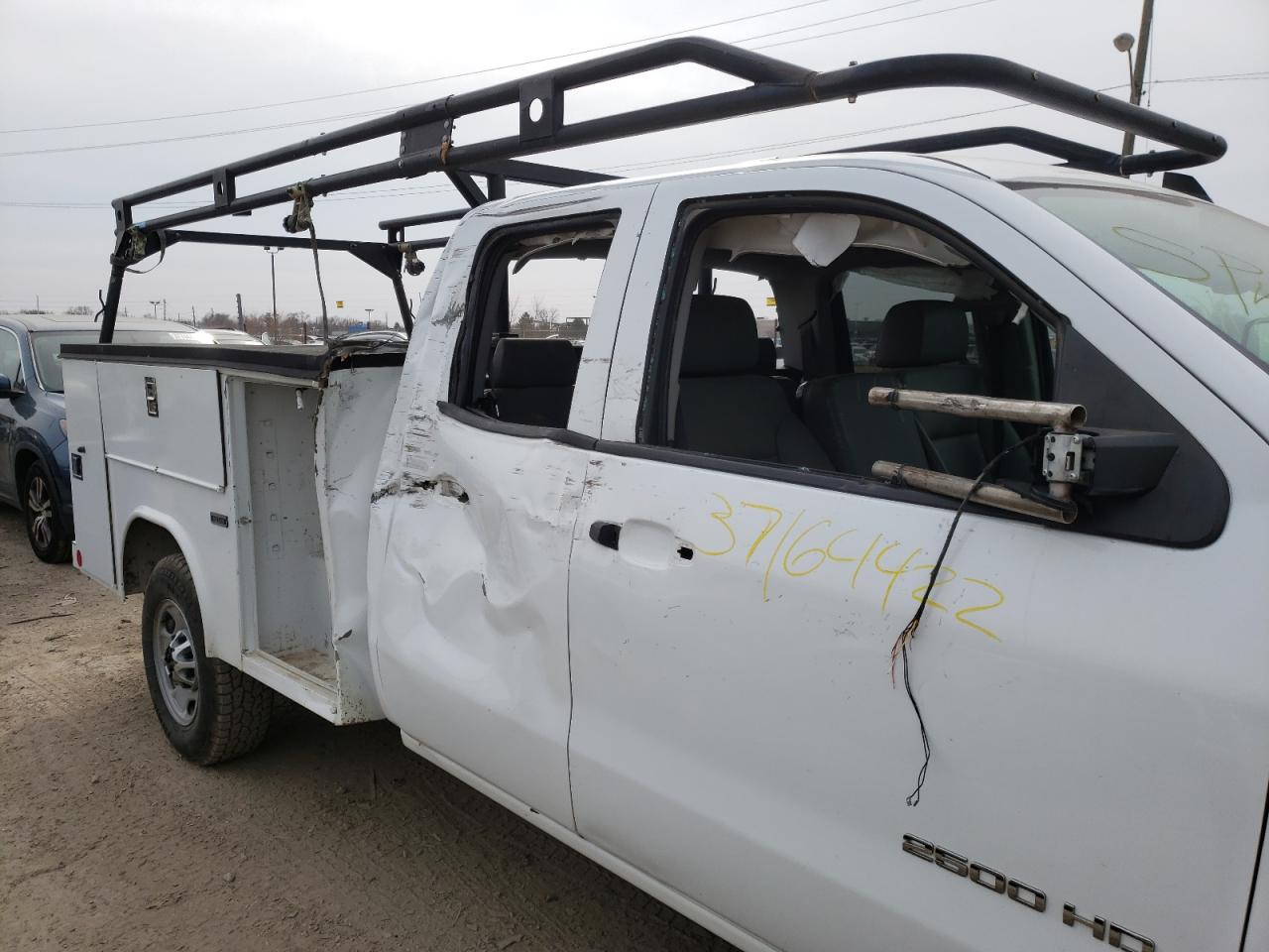 Photo 9 from auction – 2017 CHEVROLET SILVERADO with VIN 1GB2CUEGXHZ297075