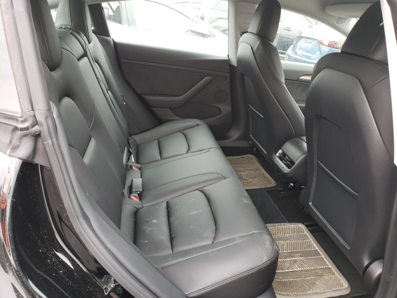 Photo 17 from auction – 2022 TESLA MODEL 3 with VIN 5YJ3E1EB6NF147303