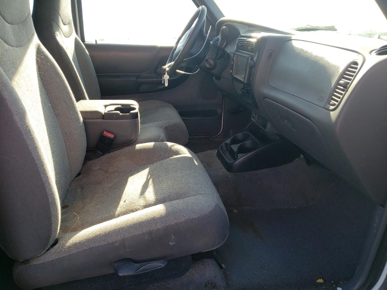 Photo 5 from auction – 2002 FORD RANGER SUP with VIN 1FTYR44U72TA13200