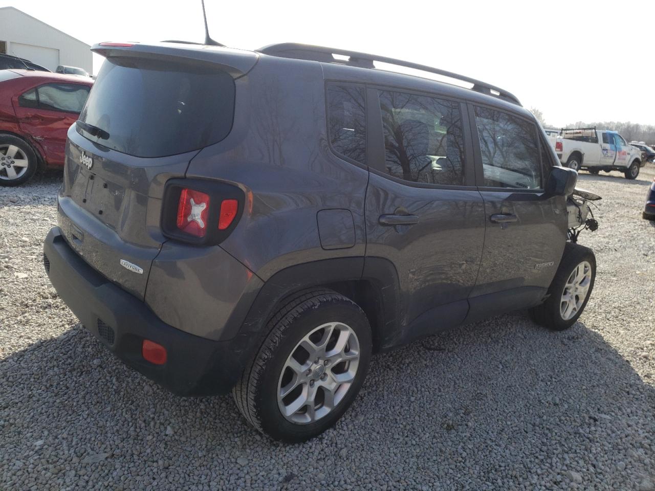 Photo 4 from auction – 2018 JEEP RENEGADE L with VIN ZACCJABB6JPH08487