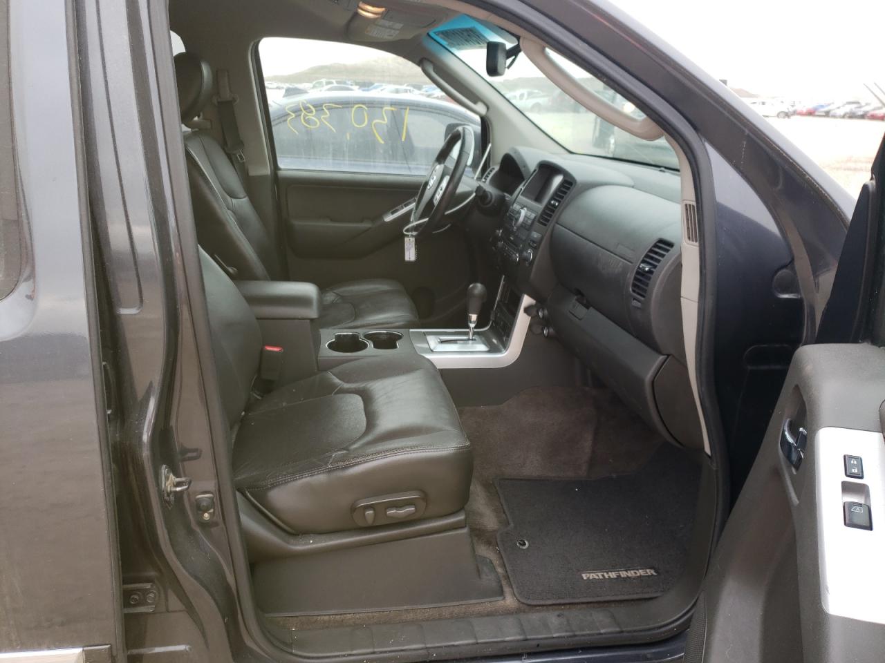 Photo 5 from auction – 2012 NISSAN PATHFINDER with VIN 5N1AR1NB3CC629678
