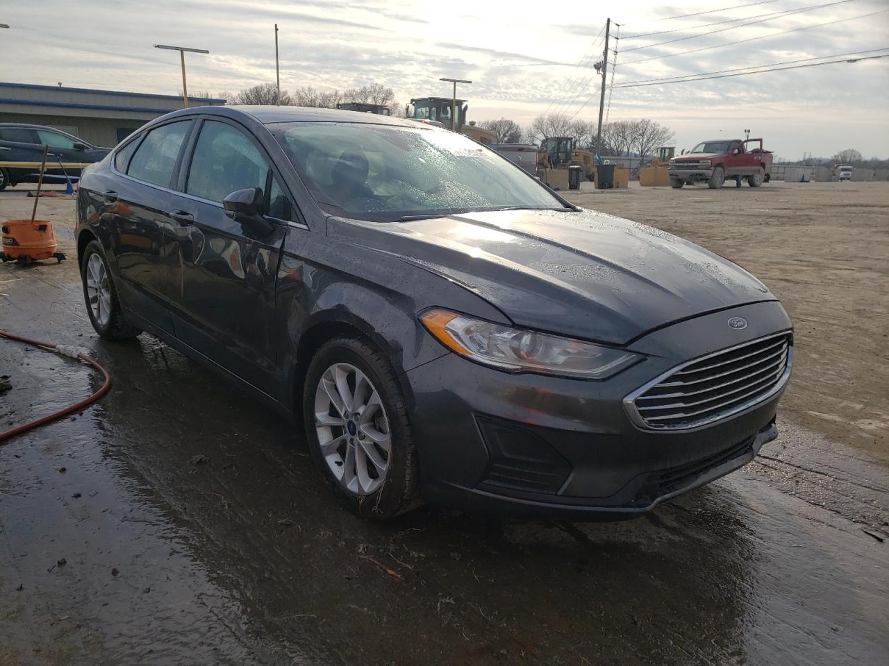 FORD FUSION SE 2020 with VIN 3FA6P0HD7LR178690 - Photo from auction