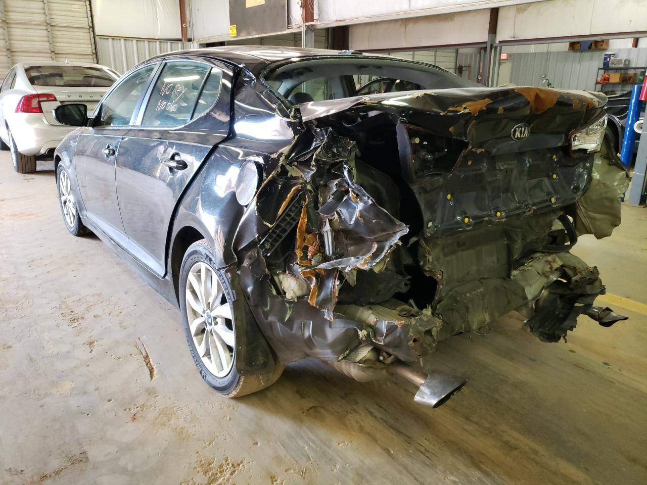 Photo 3 from auction – 2015 KIA OPTIMA LX with VIN KNAGM4A78F5613515