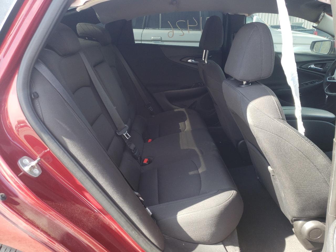 Photo 6 from auction – 2018 CHEVROLET MALIBU LT with VIN 1G1ZD5ST1JF215460