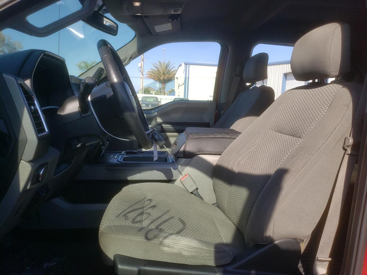 Photo 5 from auction – 2015 FORD F150 SUPER with VIN 1FTEW1EP8FFC27166