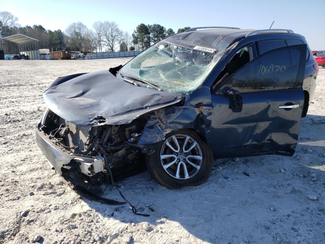Photo 2 from auction – 2014 NISSAN PATHFINDER with VIN 5N1AR2MN1EC650288