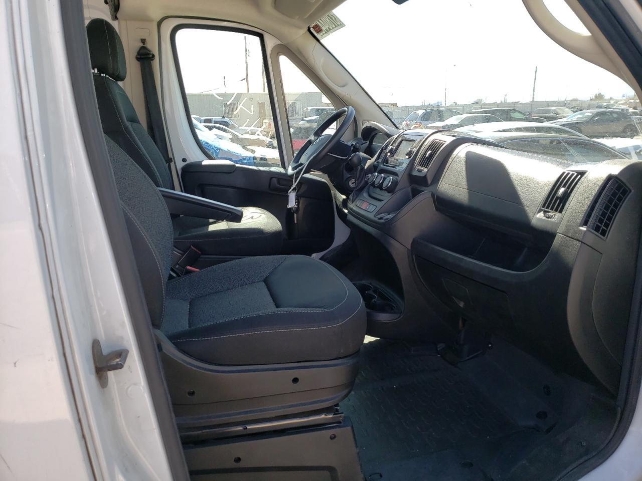Photo 5 from auction – 2020 RAM PROMASTER with VIN 3C6TRVBG0LE102377