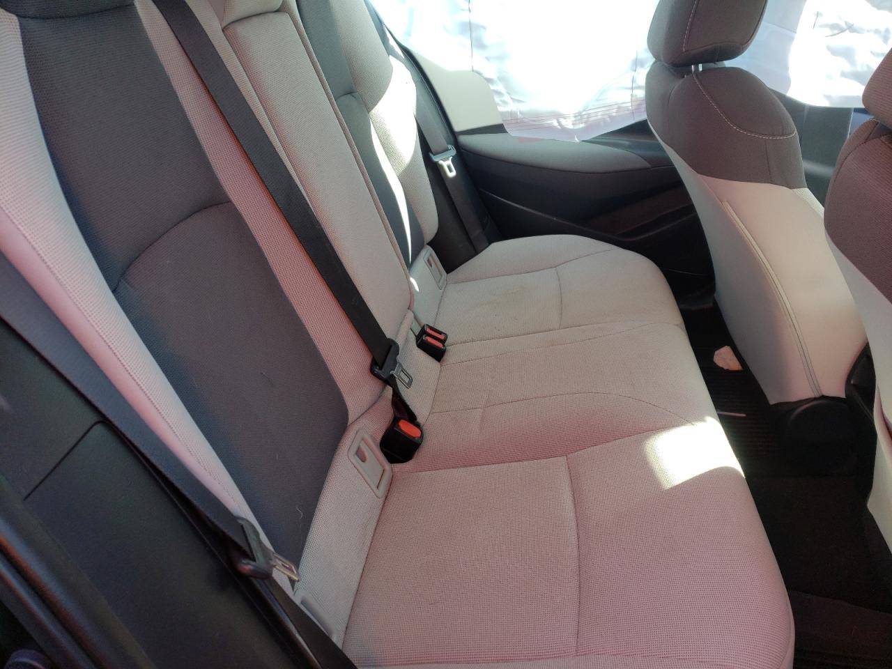 Photo 6 from auction – 2021 TOYOTA COROLLA LE with VIN 5YFEPMAE2MP159617