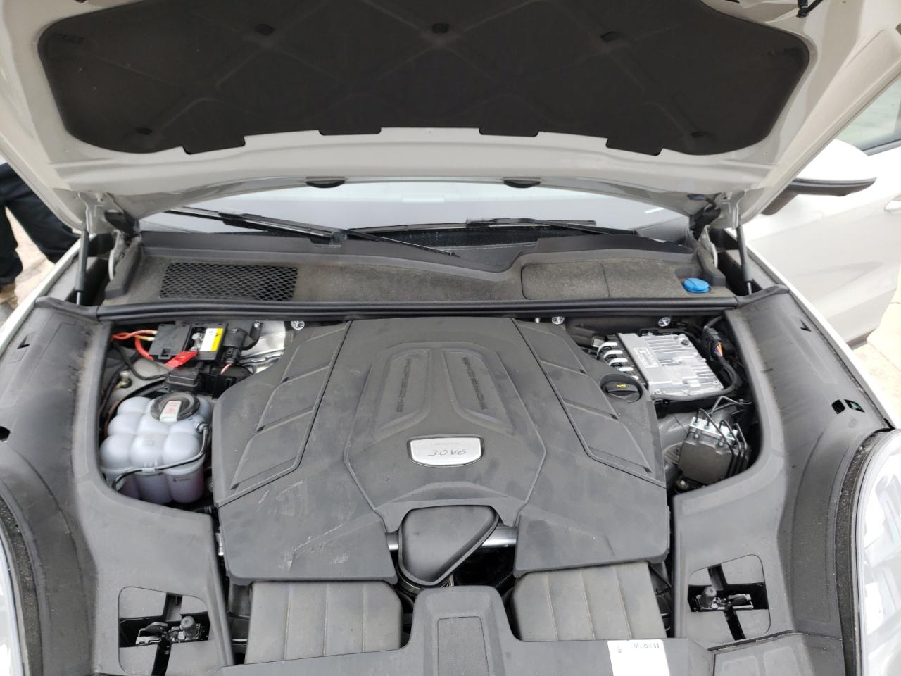 Photo 7 from auction – 2021 PORSCHE CAYENNE with VIN WP1AA2AY4MDA09170