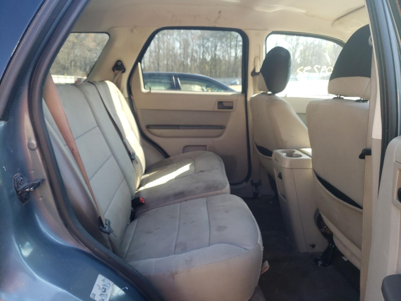 Photo 6 from auction – 2010 FORD ESCAPE XLT with VIN 1FMCU0D7XAKD07900