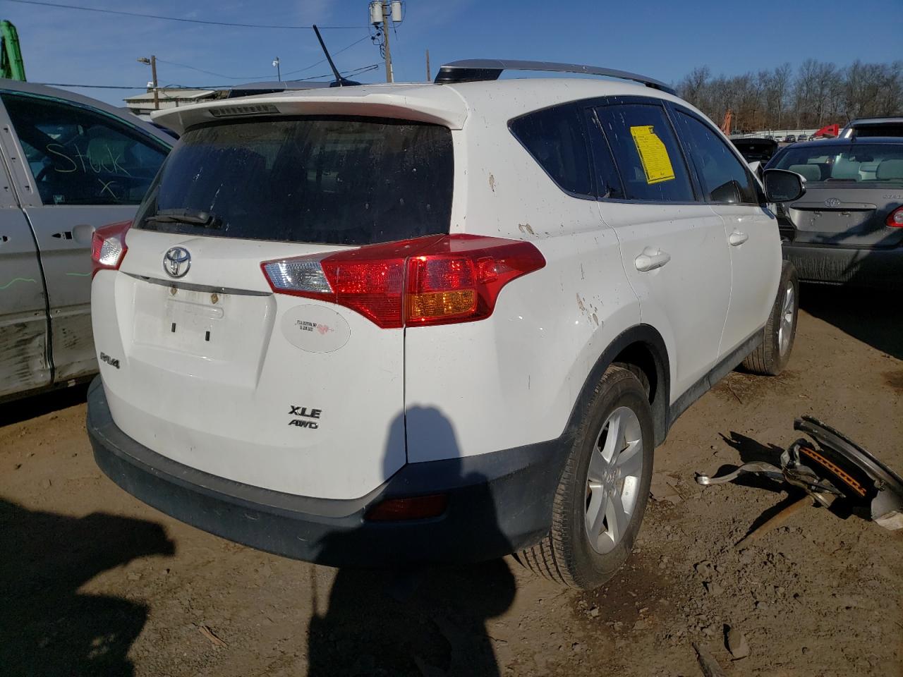 Photo 4 from auction – 2014 TOYOTA RAV4 XLE with VIN JTMRFREV6ED050481