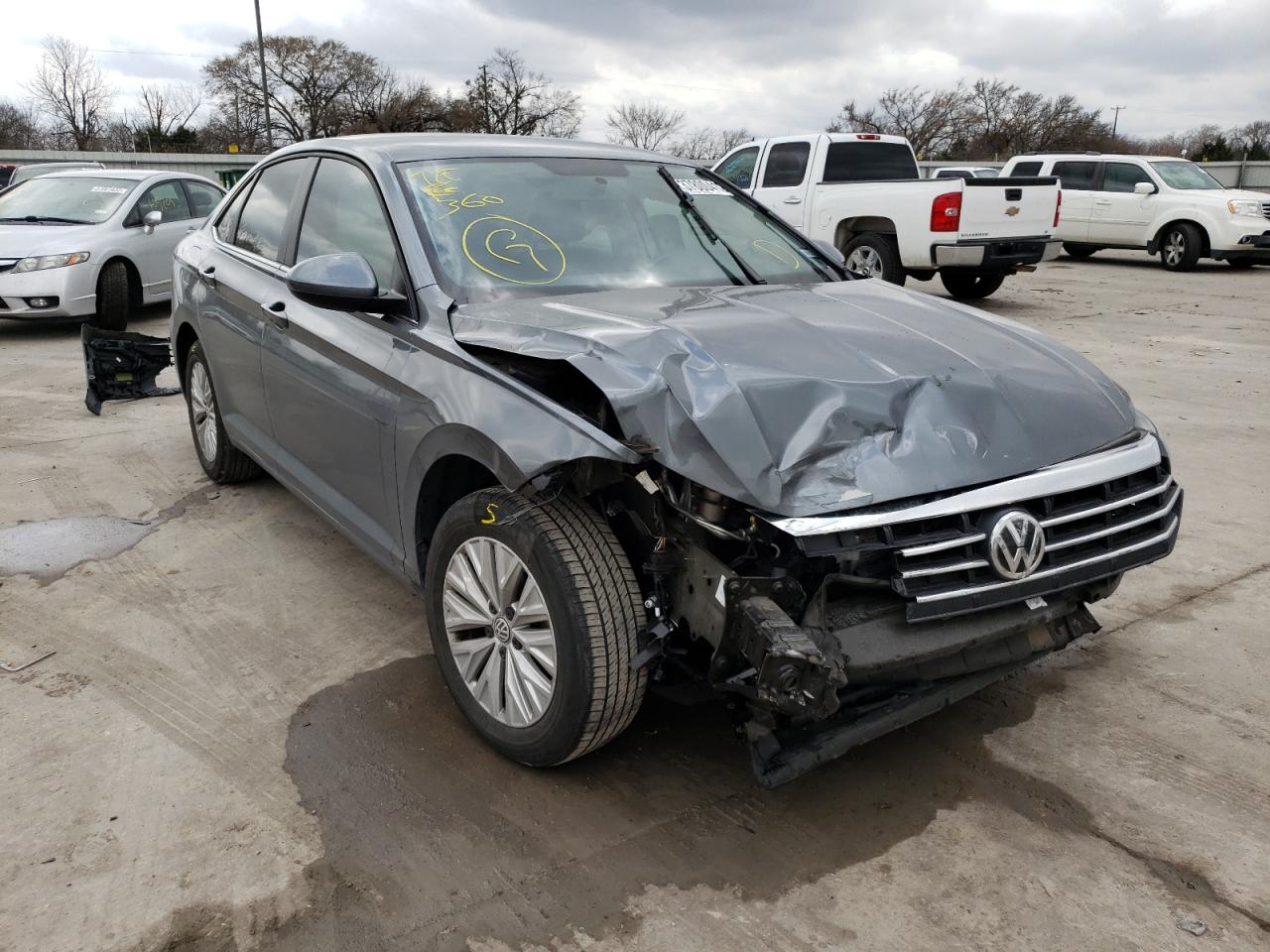 VOLKSWAGEN JETTA S 2019 with VIN 3VWCB7BU9KM268798 - Photo from auction
