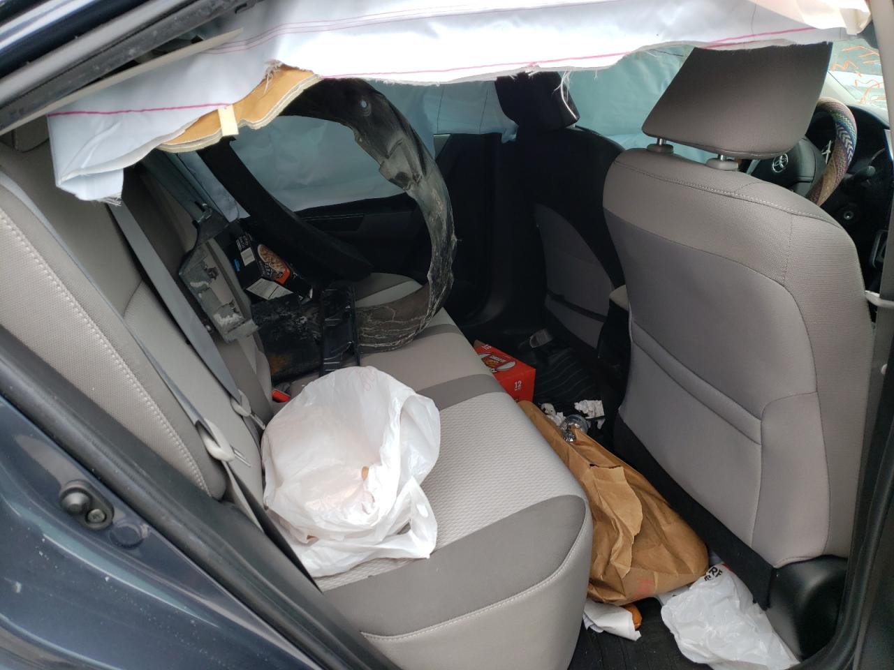 Photo 6 from auction – 2018 TOYOTA COROLLA L with VIN 5YFBURHE4JP807775
