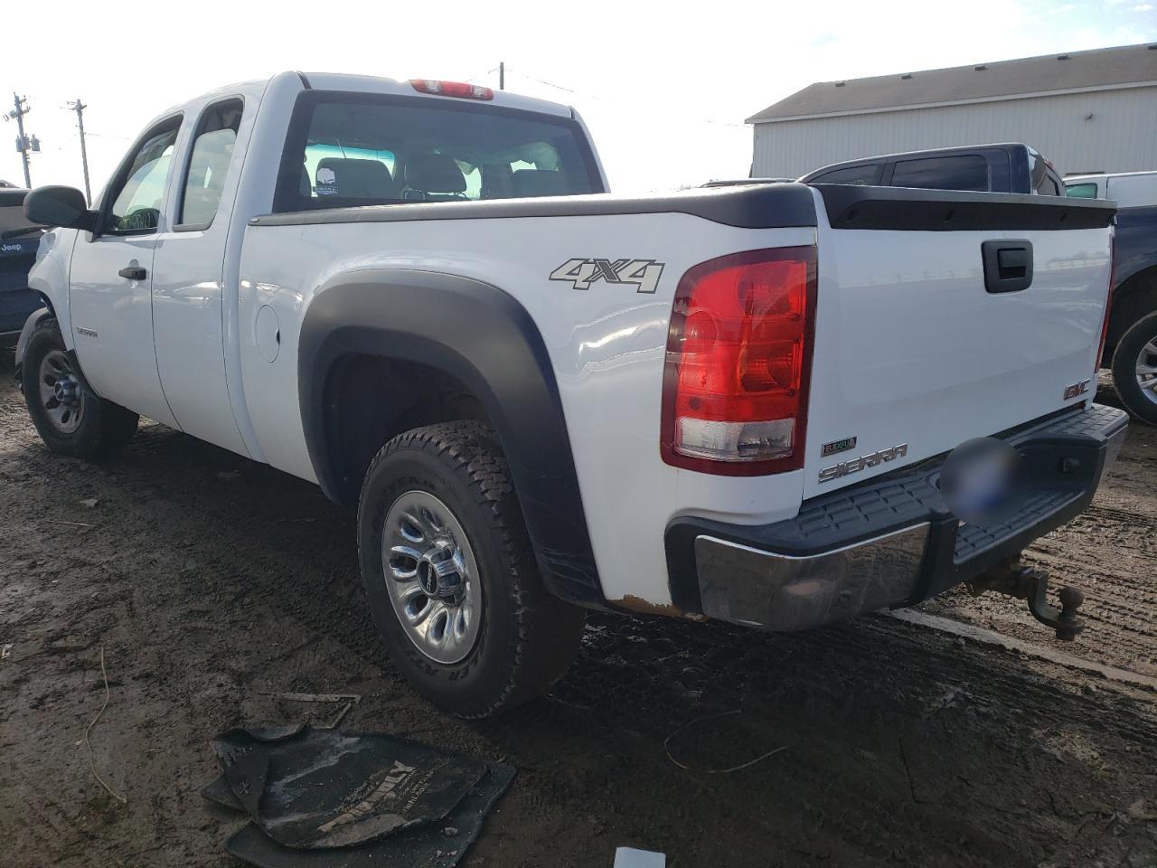 Zdjęcie 3 z aukcji – 2011 GMC SIERRA K15 z VIN 1GTR2TEA0BZ335102