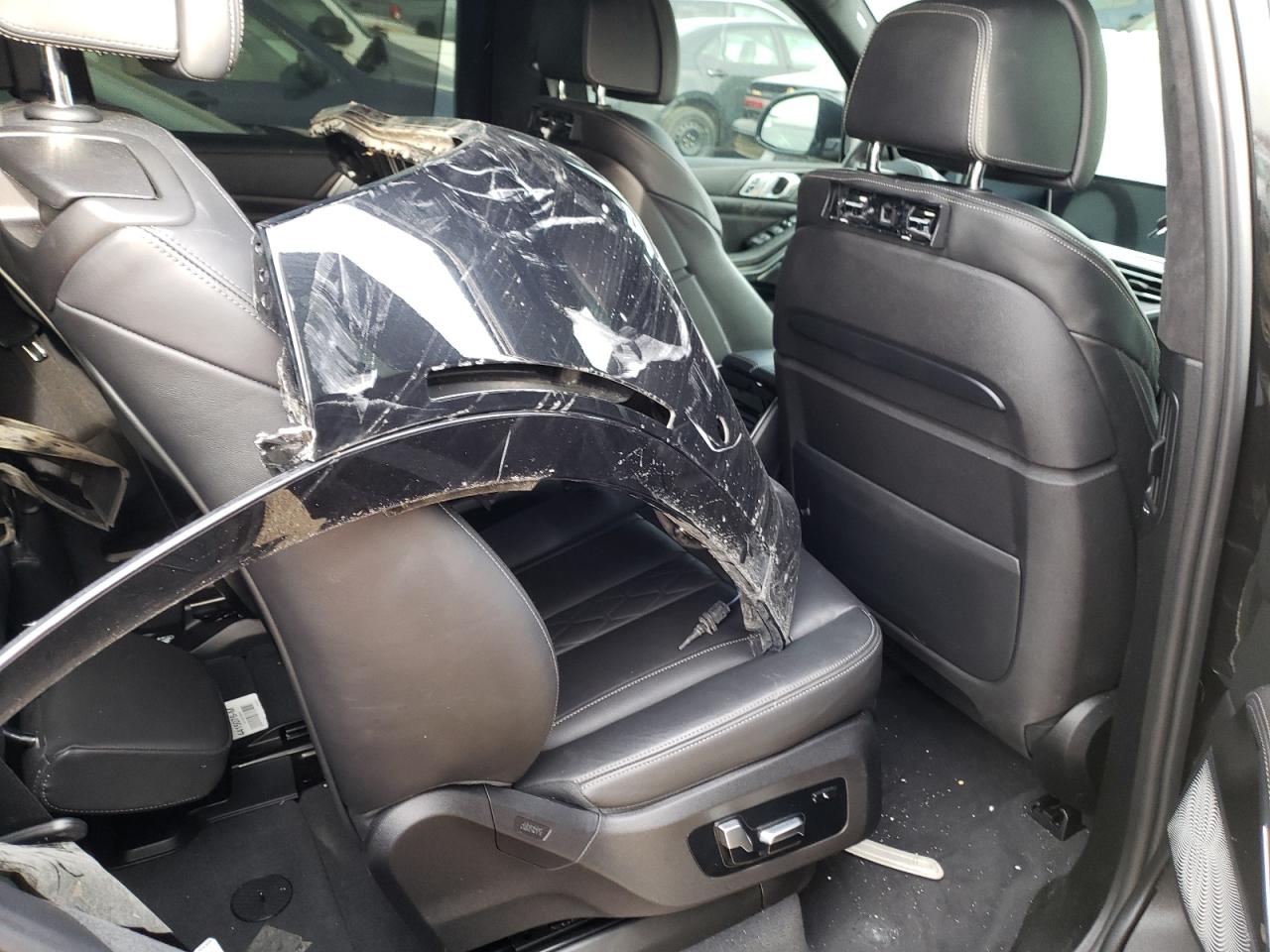 Photo 6 from auction – 2019 BMW X7 XDRIVE5 with VIN 5UXCX4C59KLS36704