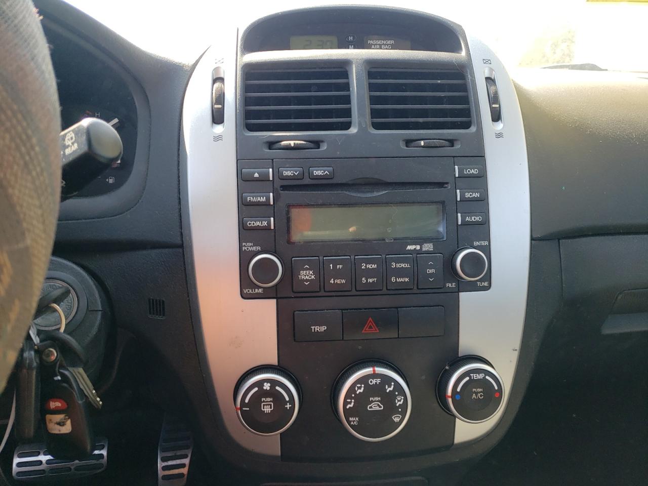 صورة رقم 9 من المزاد - 2008 KIA SPECTRA5 5 مع VIN KNAFE161785021182