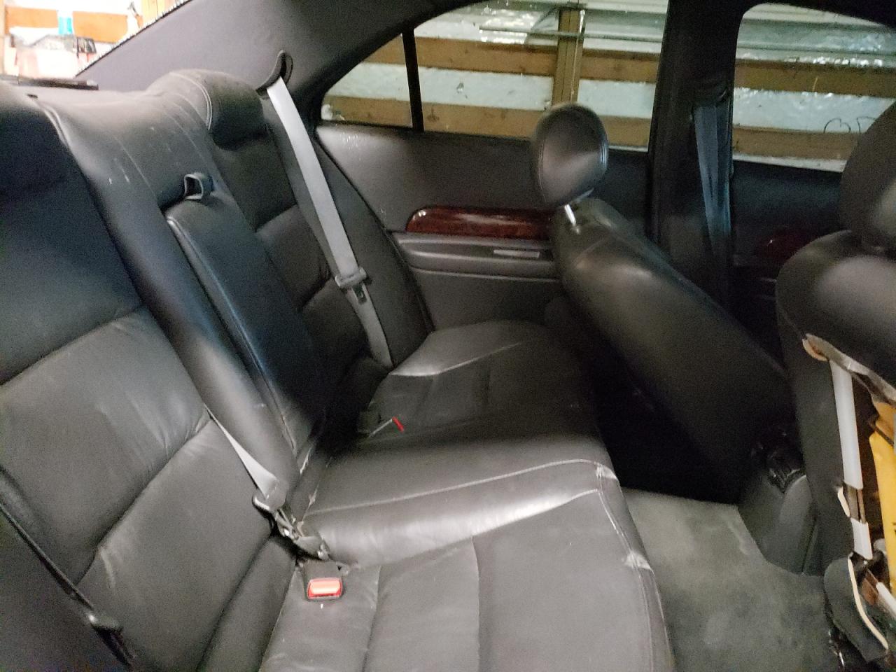 Photo 6 from auction – 2000 LINCOLN LS with VIN 1LNHM87A6YY925993