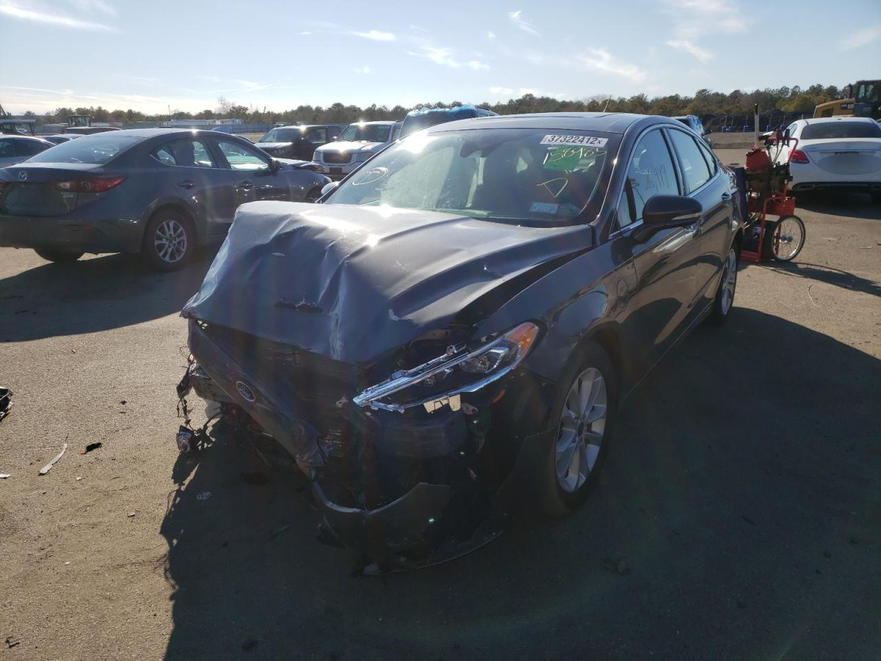 Photo 2 from auction – 2020 FORD FUSION TIT with VIN 3FA6P0SU2LR158985