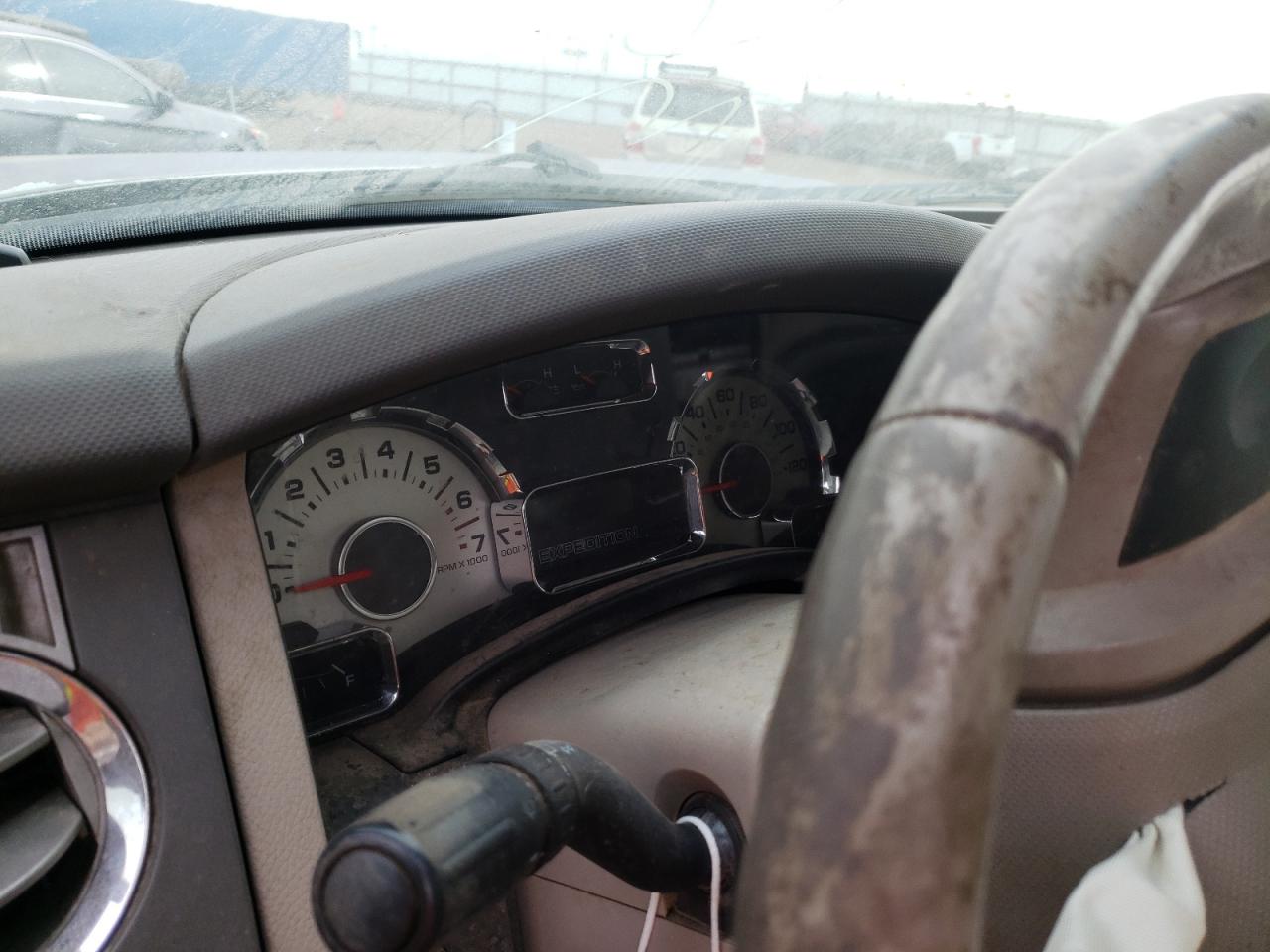 Photo 8 from auction – 2008 FORD EXPEDITION with VIN 1FMFU15548LA08553