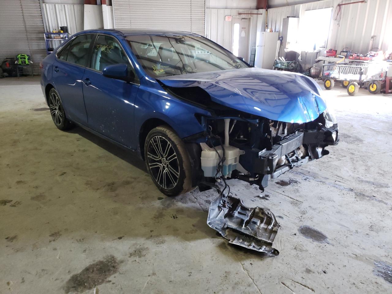 TOYOTA CAMRY LE 2016 with VIN 4T1BF1FK2GU501606 - Photo from auction