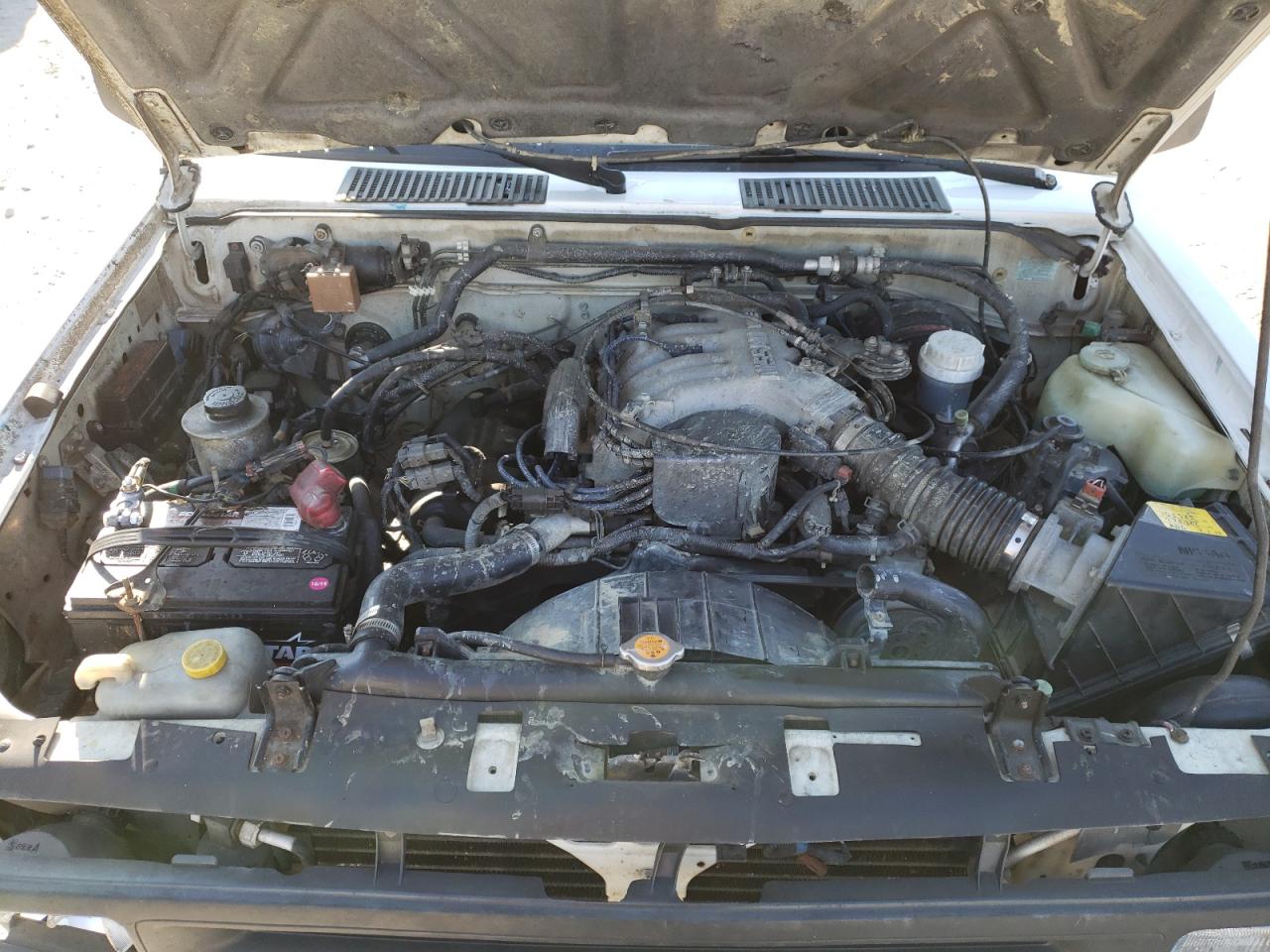 Photo 7 from auction – 1995 NISSAN PATHFINDER with VIN JN8HD17Y9SW097115