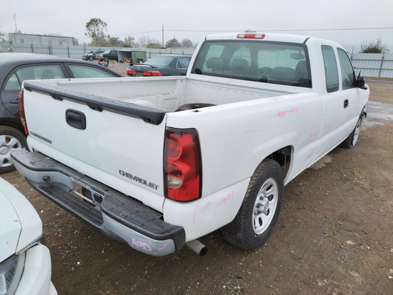 Photo 4 from auction – 2006 CHEVROLET SILVERADO with VIN 1GCEC19X76Z152459