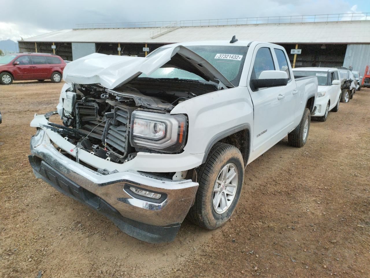 Photo 2 from auction – 2018 GMC SIERRA C15 with VIN 1GTR1MEC9JZ155576
