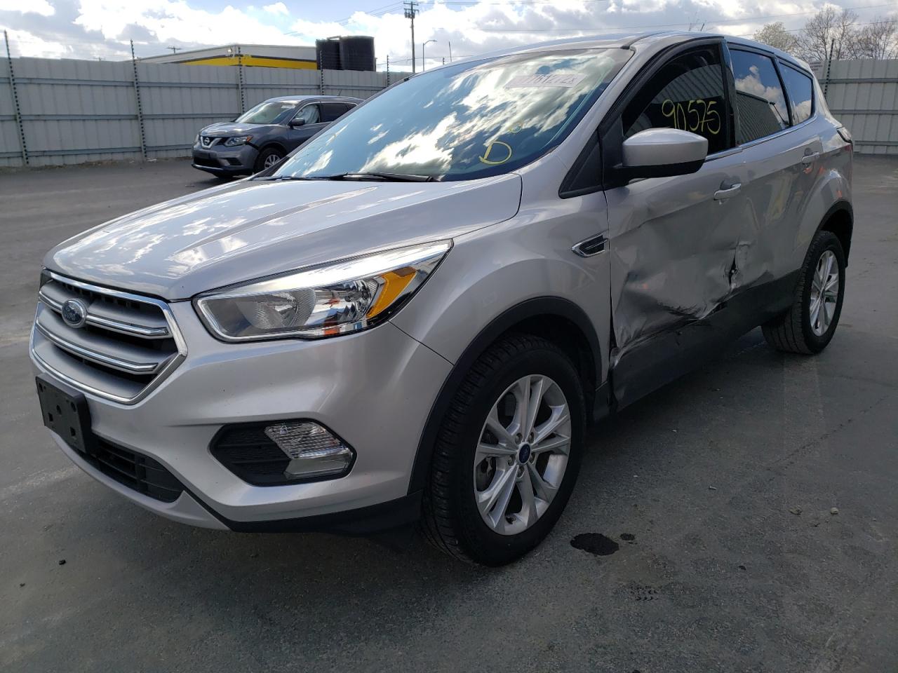 Photo 2 from auction – 2017 FORD ESCAPE SE with VIN 1FMCU0G99HUA29180