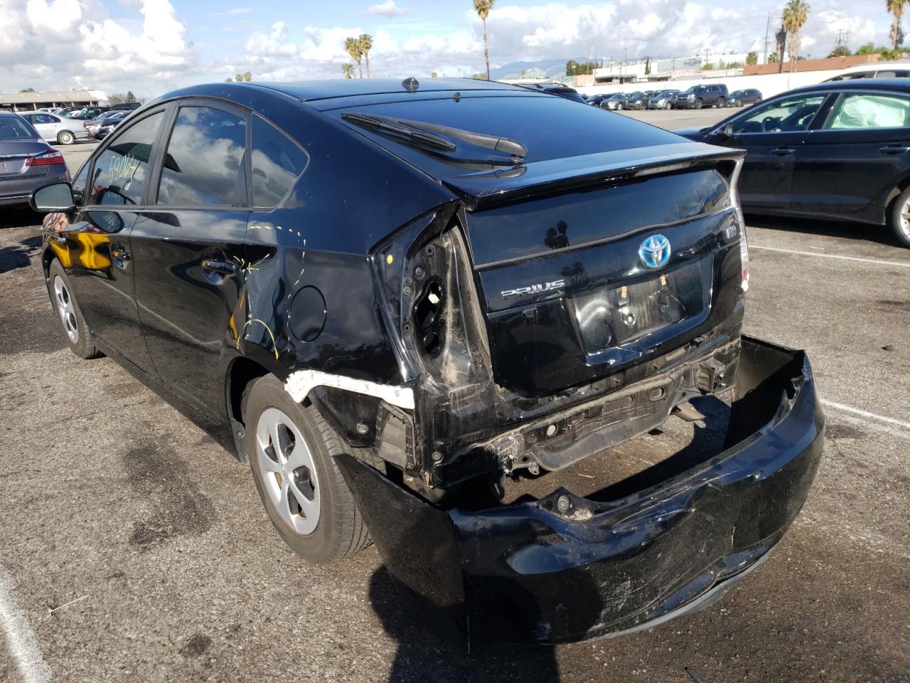 Photo 3 from auction – 2014 TOYOTA PRIUS with VIN JTDKN3DU7E0373665