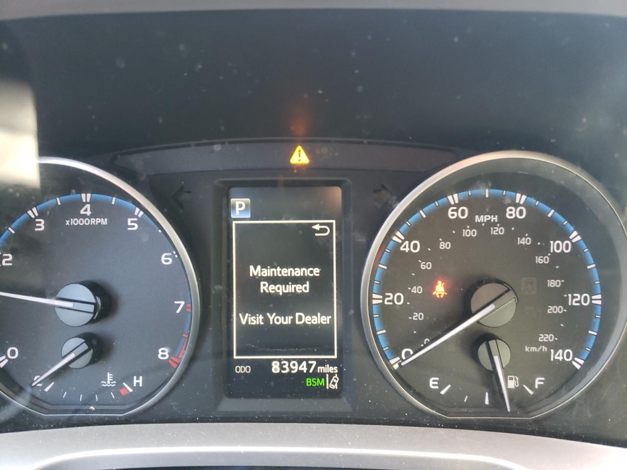 Photo 8 from auction – 2018 TOYOTA RAV4 ADVEN with VIN JTMRFREV5JD237933