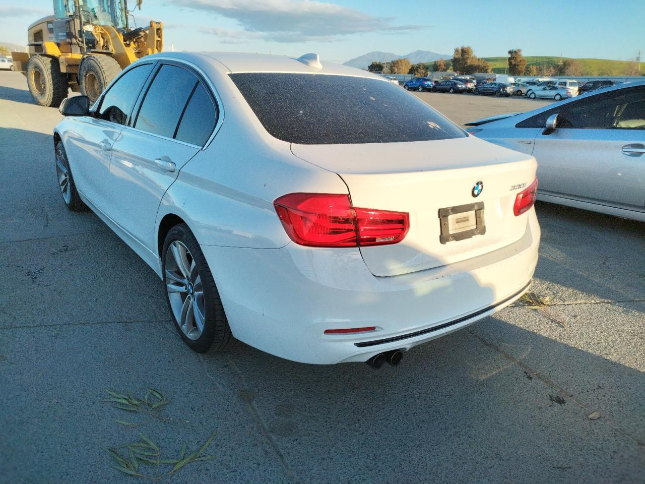Photo 3 from auction – 2018 BMW 330 I with VIN WBA8B9G51JNU98441
