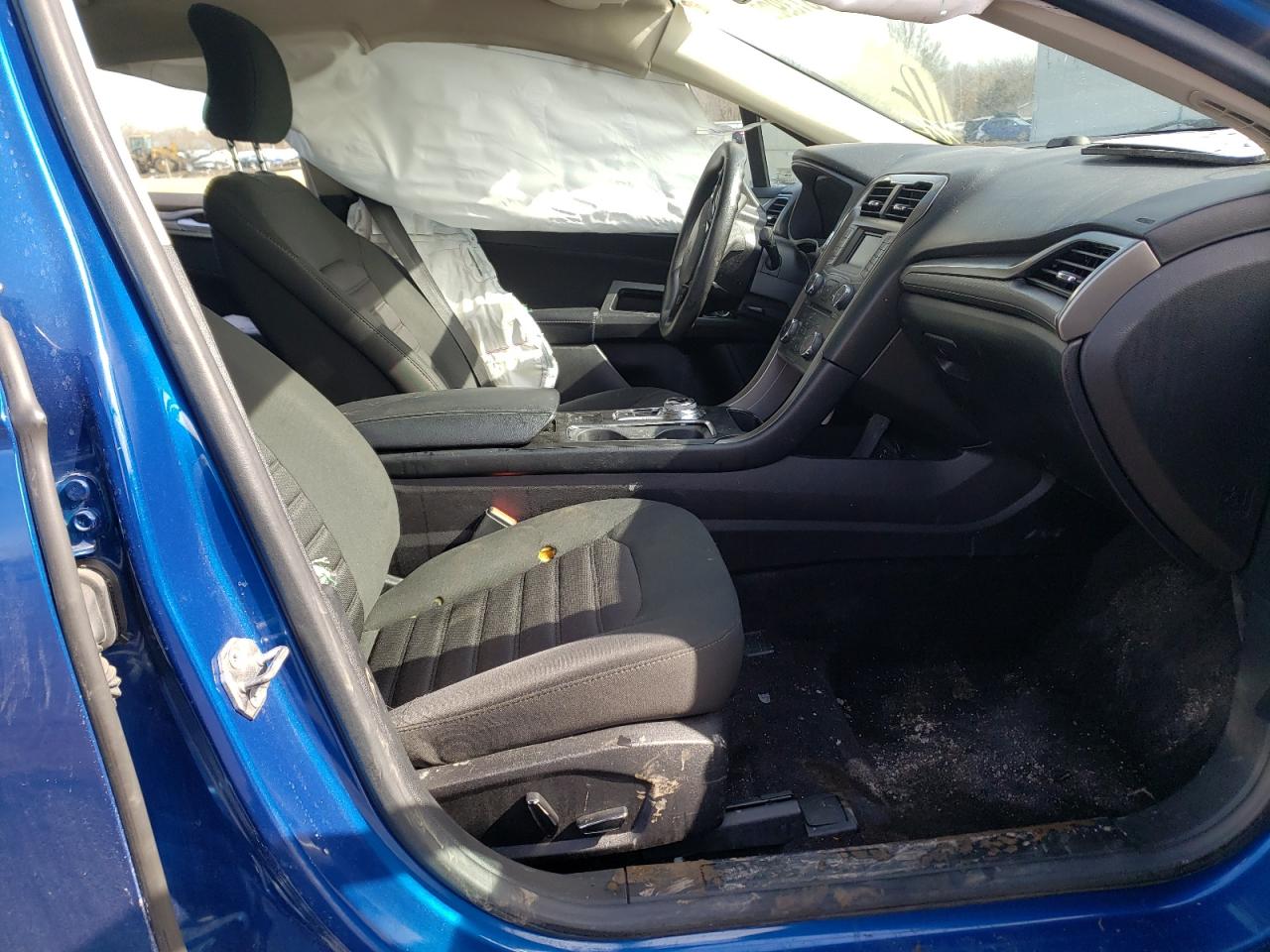 Photo 5 from auction – 2017 FORD FUSION SE with VIN 3FA6P0H78HR185472