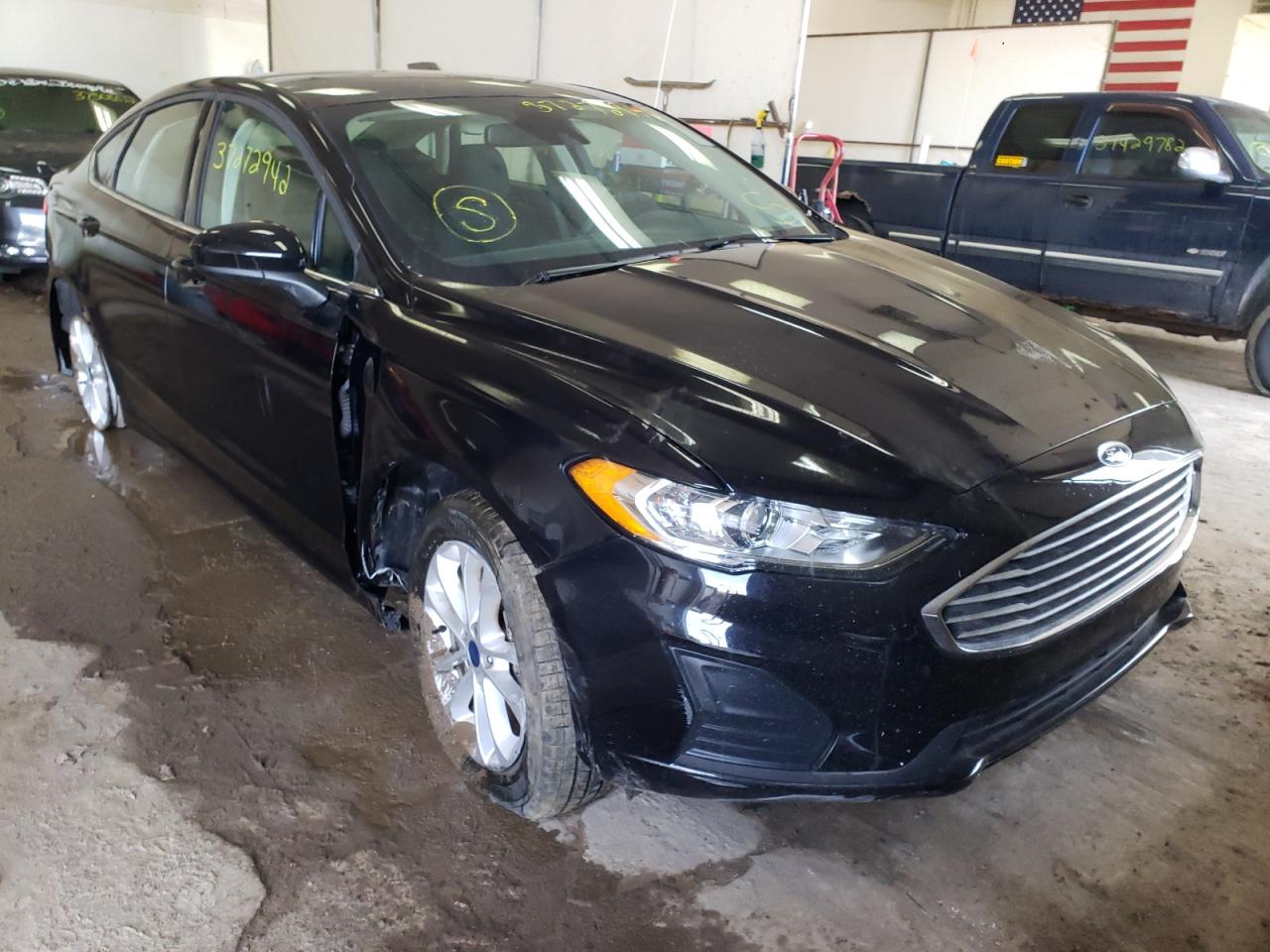 FORD FUSION SE 2020 with VIN 3FA6P0HD8LR156357 - Photo from auction