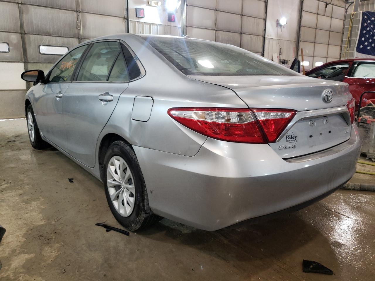 Photo 3 from auction – 2015 TOYOTA CAMRY LE with VIN 4T4BF1FK1FR467856