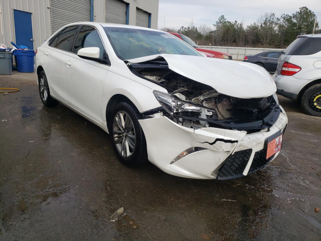 TOYOTA CAMRY LE 2017 with VIN 4T1BF1FK2HU361784 - Photo from auction