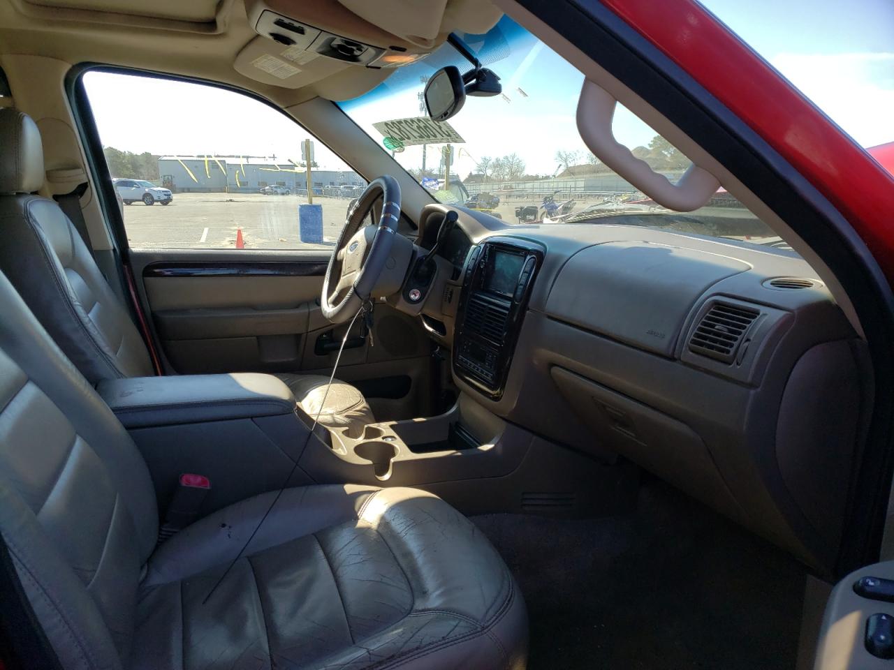 Photo 5 from auction – 2005 FORD EXPLORER L with VIN 1FMZU75E65ZA45645