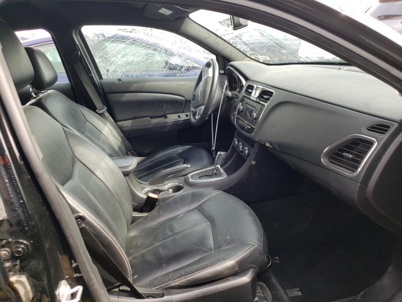 Photo 5 from auction – 2013 CHRYSLER 200 LIMITE with VIN 1C3CCBCG3DN607824
