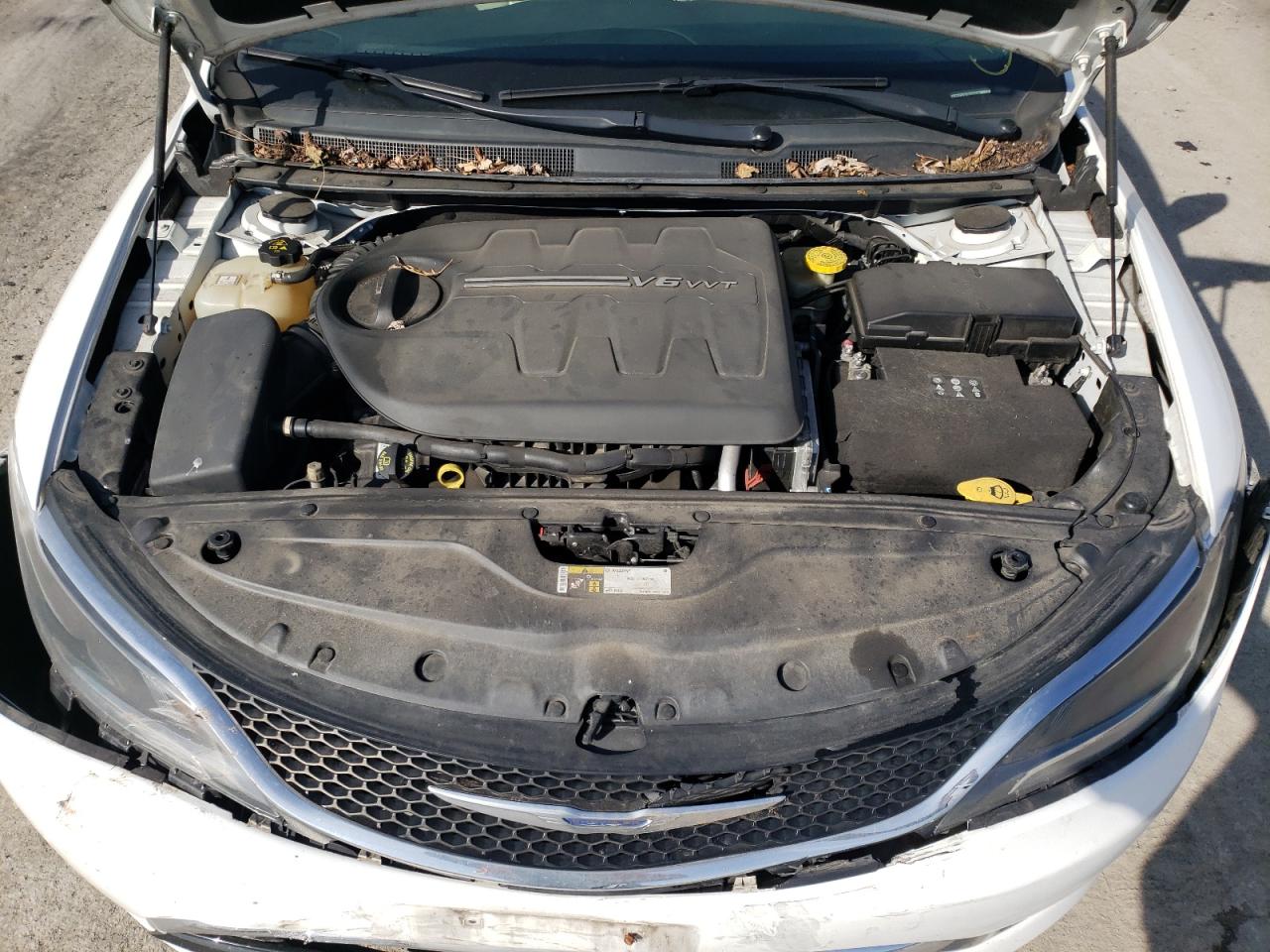 Photo 7 from auction – 2015 CHRYSLER 200 C with VIN 1C3CCCCG9FN698820