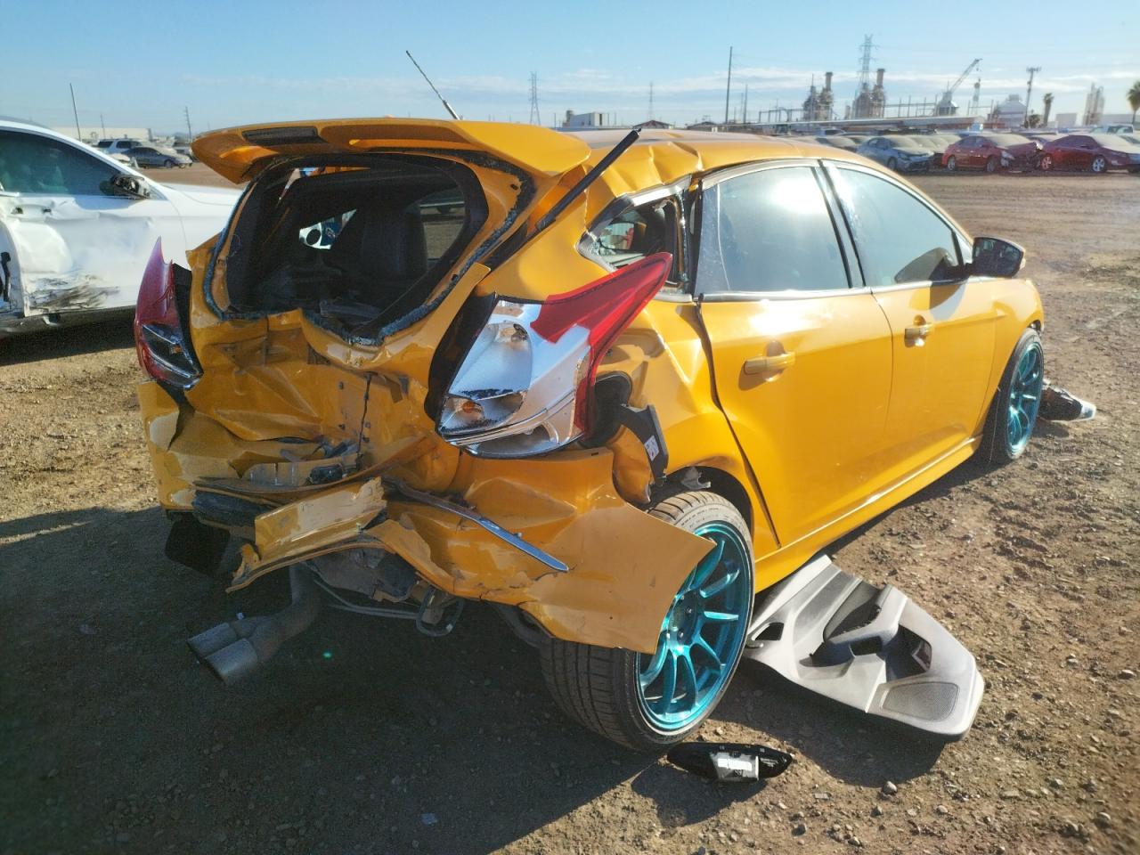 Photo 4 from auction – 2013 FORD FOCUS ST with VIN 1FADP3L99DL284828