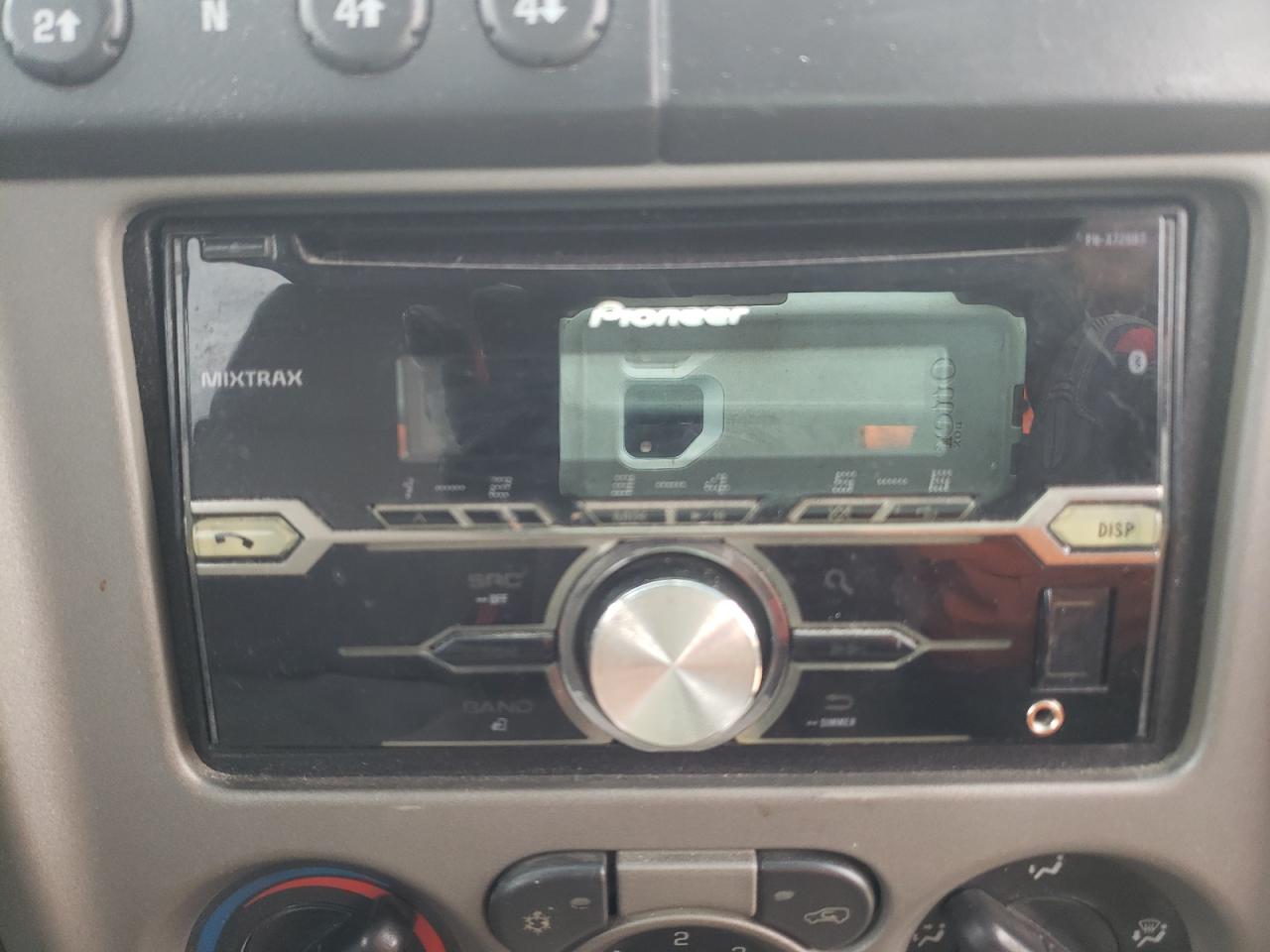 Photo 9 from auction – 2005 CHEVROLET COLORADO with VIN 1GCDT136058264147