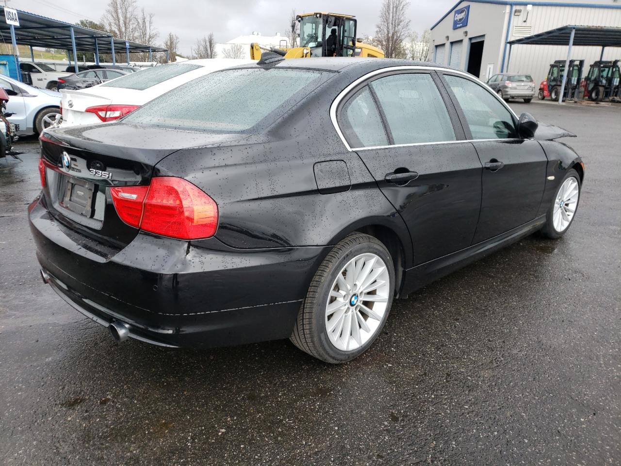 Фото 4 с аукциона – 2011 BMW 335 I с VIN WBAPM5C55BE578413